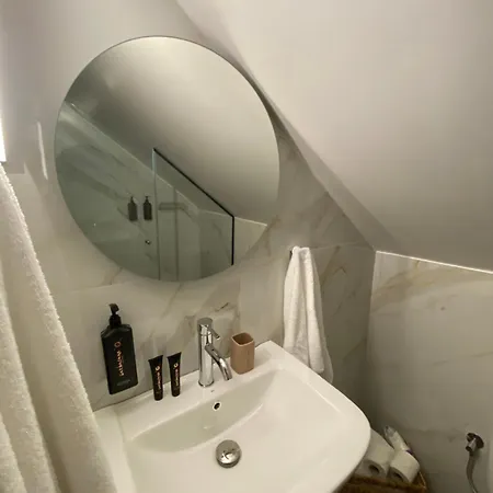 Andry's Living 4 By 8essentially Apartament *