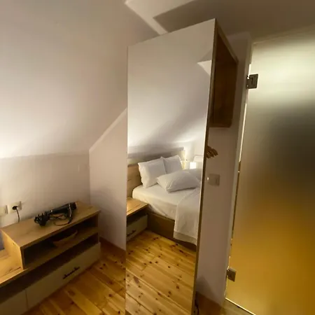Andry's Living 4 By 8essentially * Lefkáda